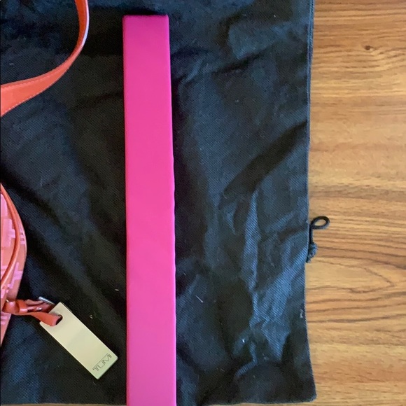 Tumi Signature Collection laptop bag - Picture 8 of 8